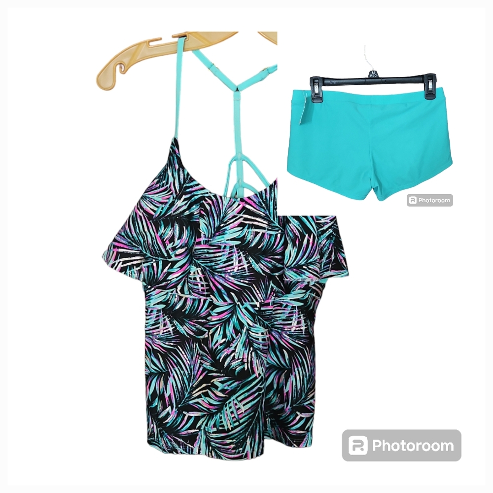 SOHO Tankini Floral Top Solid Bottom